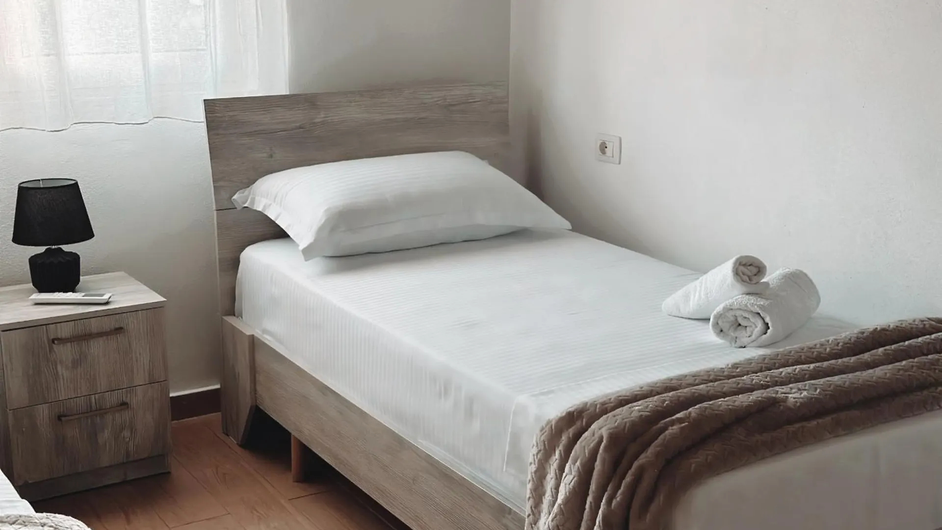 Js House Shkoder 1 Lägenhet